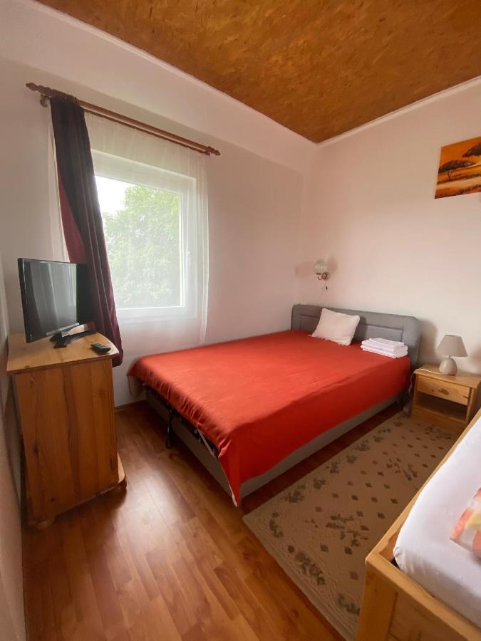 Feher Szolo Vendeghaz Satoraljaujhely Luaran gambar